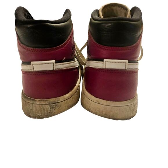 Red, Black And White Nike Air Jordan 1 Retro High Tops Women’s Size 8.5 Used - Picture 4 of 11